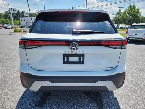 2025 Volkswagen Tiguan 2.0T S 4MOTION