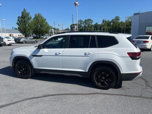 2024 Volkswagen Atlas 2.0T SEL