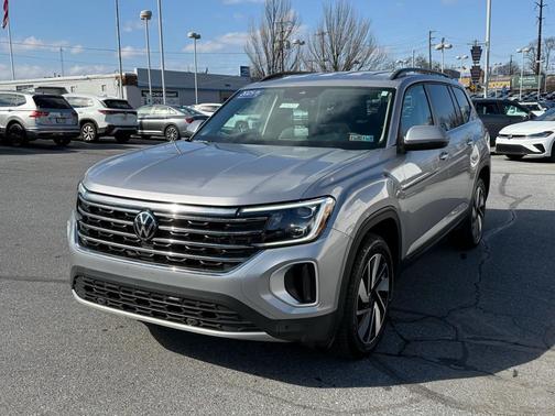 2025 Volkswagen Atlas 2.0T SE w/Technology 4MOTION