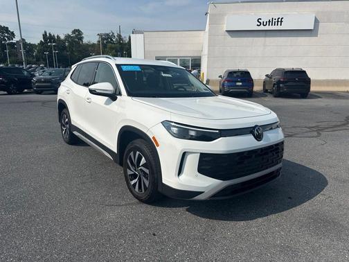 Pure White 2025 Volkswagen Tiguan 2.0T S 4MOTION