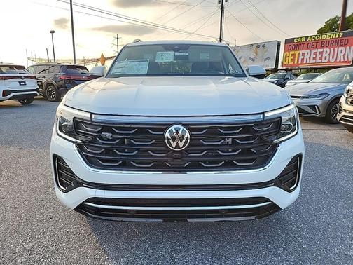 2026 Volkswagen Atlas 2.0T SEL Premium R-Line 4MOTION
