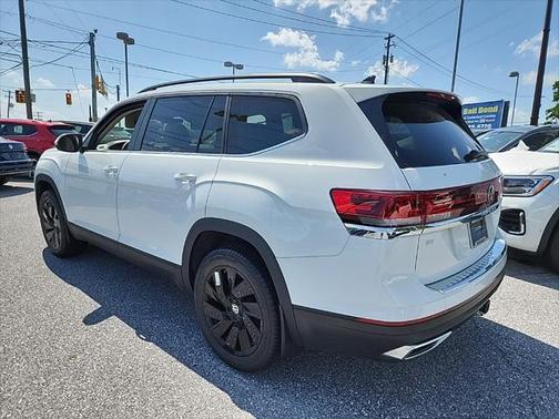 2025 Volkswagen Atlas 2.0T SE w/Technology 4MOTION