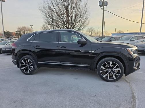 2026 Volkswagen Atlas Cross Sport 2.0T SEL Premium