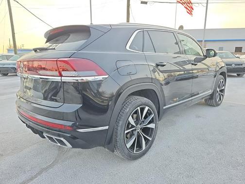 2026 Volkswagen Atlas Cross Sport 2.0T SEL Premium