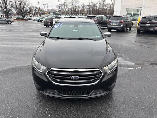 2017 Ford Taurus Limited