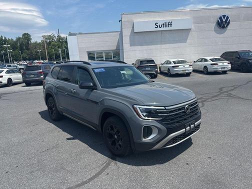 Pure Gray 2024 Volkswagen Atlas 2.0T SE w/Technology 4MOTION