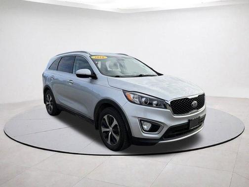 2016 Kia Sorento EX