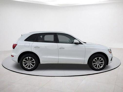 2016 Audi Q5 2.0T Premium Plus