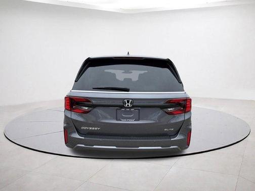 Modern Steel Metallic 2026 Honda Odyssey Elite