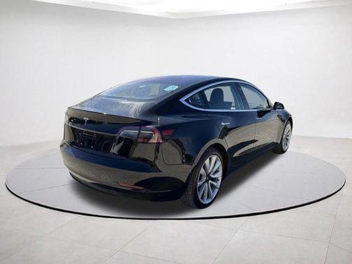 Black 2018 Tesla Model 3