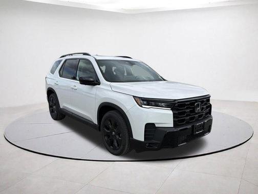 Platinum White Pearl 2026 Honda Pilot Black Edition