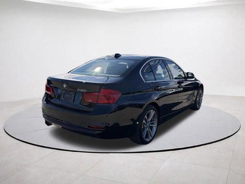 2018 BMW 330 i xDrive