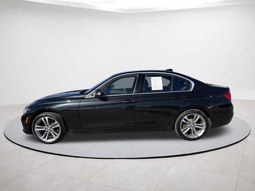 2018 BMW 330 i xDrive