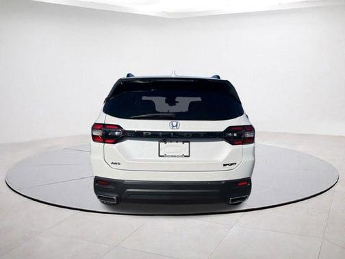 2025 Honda Pilot Sport