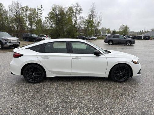 White 2024 Honda Civic Sport
