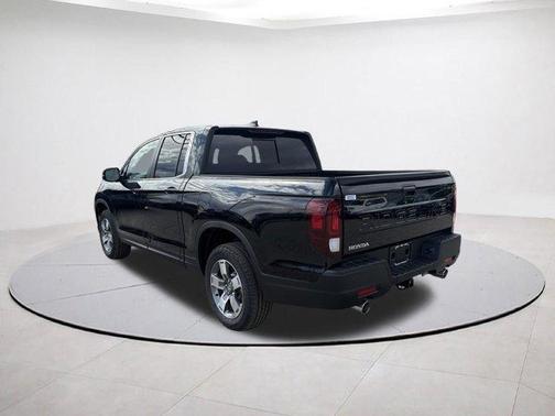 Crystal Black Pearl 2026 Honda Ridgeline RTL