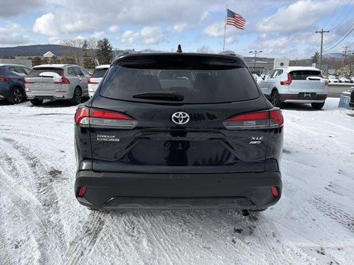 2022 Toyota Corolla Cross XLE