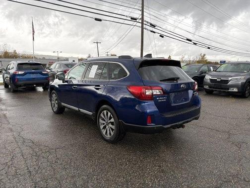 2017 Subaru Outback 2.5i Touring