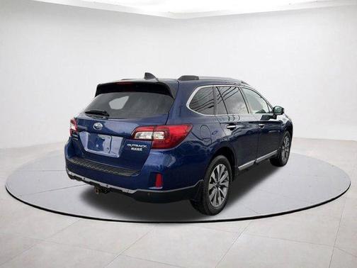 2017 Subaru Outback 2.5i Touring