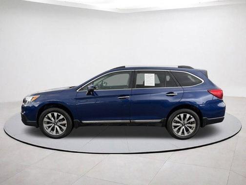2017 Subaru Outback 2.5i Touring