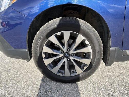 2017 Subaru Outback 2.5i Touring