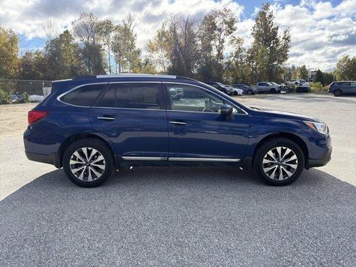 2017 Subaru Outback 2.5i Touring
