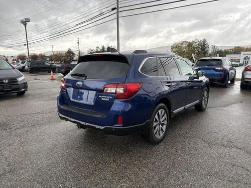 2017 Subaru Outback 2.5i Touring