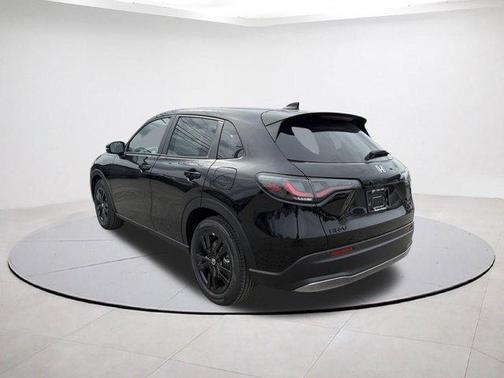 Crystal Black Pearl 2026 Honda HR-V Sport