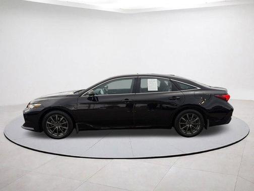 2021 Toyota Avalon XLE