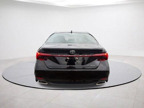 2021 Toyota Avalon XLE