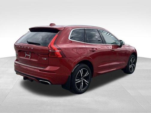2019 Volvo XC60 T5 R-Design