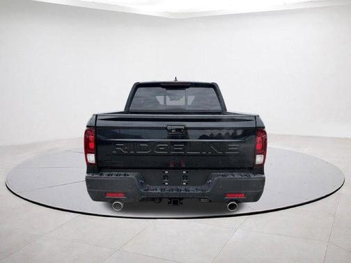 Crystal Black Pearl 2026 Honda Ridgeline Black Edition
