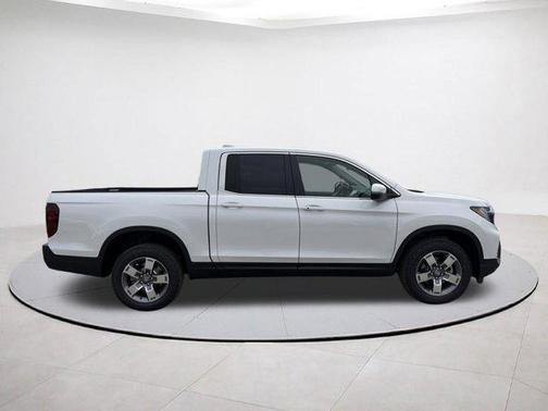 Platinum White Pearl 2026 Honda Ridgeline RTL