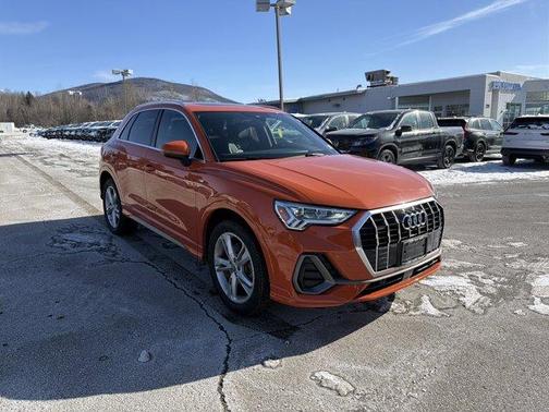 2019 Audi Q3 2.0T S line Premium Plus