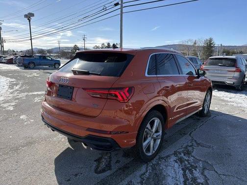 2019 Audi Q3 2.0T S line Premium Plus