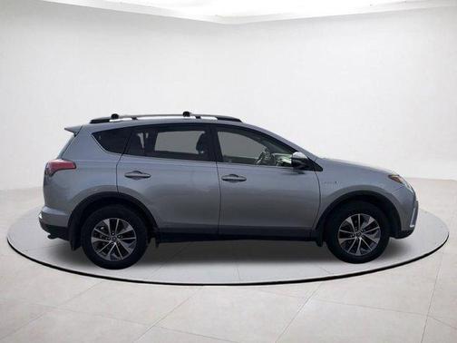 2017 Toyota RAV4 Hybrid 