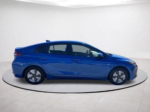 2018 Hyundai IONIQ Hybrid Blue