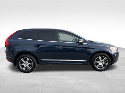 2015 Volvo XC60 T6 Premier Plus