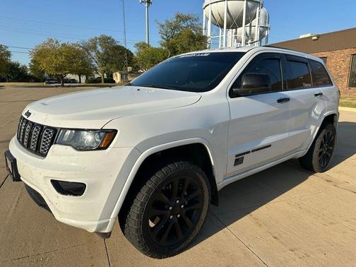 2021 Jeep Grand Cherokee Laredo