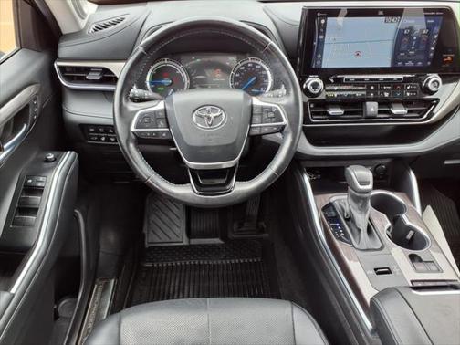 2022 Toyota Highlander Hybrid Limited