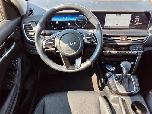 2025 Kia Seltos EX