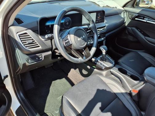 2025 Kia Seltos EX