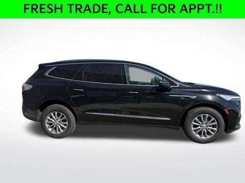 2023 Buick Enclave Essence AWD