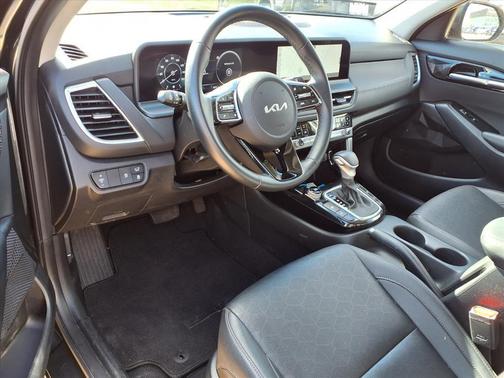 2025 Kia Seltos EX