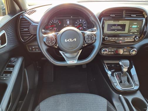 2022 Kia Soul GT-Line