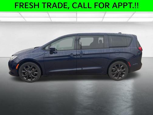2020 Chrysler Pacifica Touring