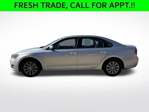 2013 Volkswagen Passat 2.5L Wolfsburg Edition