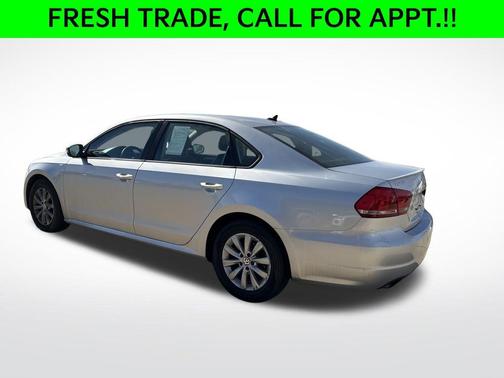 2013 Volkswagen Passat 2.5L Wolfsburg Edition