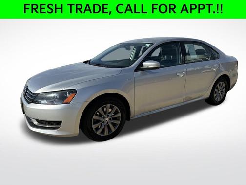 2013 Volkswagen Passat 2.5L Wolfsburg Edition