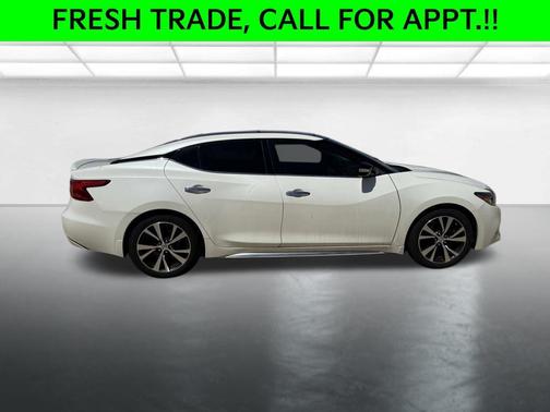 Pearl White 2017 Nissan Maxima 3.5 SL